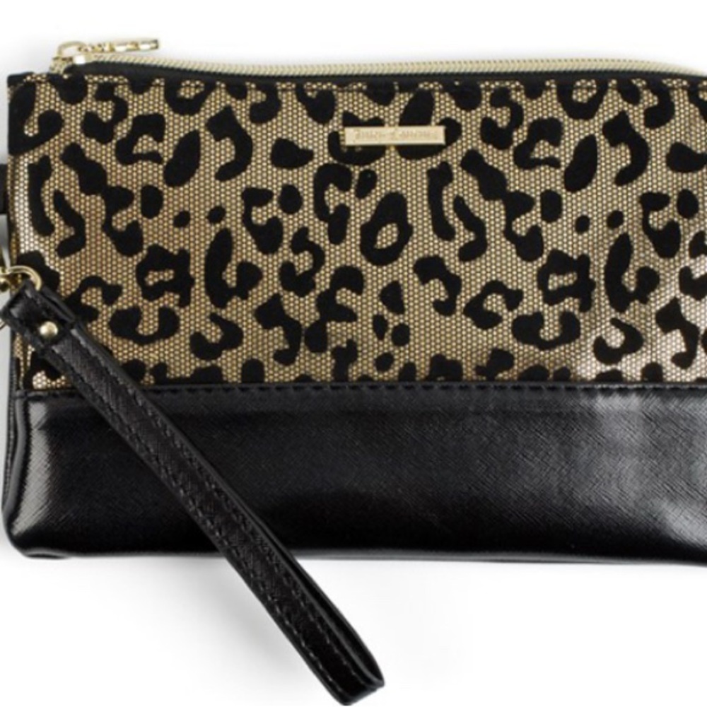 JC Rechargable Animal Print Wristlet/Makeup Bag- NWOT